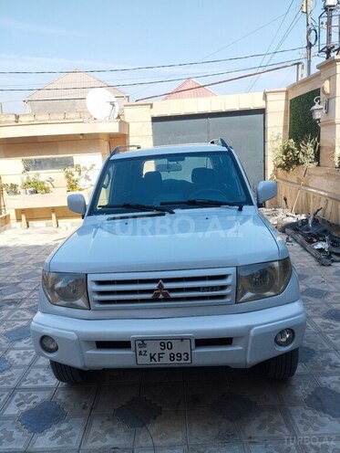 Mitsubishi Pajero io 2000, 300,000 km - 1.8 l - Bakı