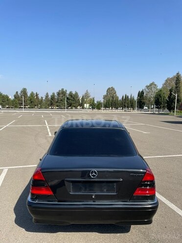 Mercedes C 180 1995, 285,981 km - 1.8 л - Gəncə