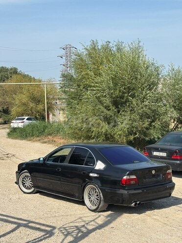 BMW 525 2002, 321,000 km - 2.5 l - Sumqayıt