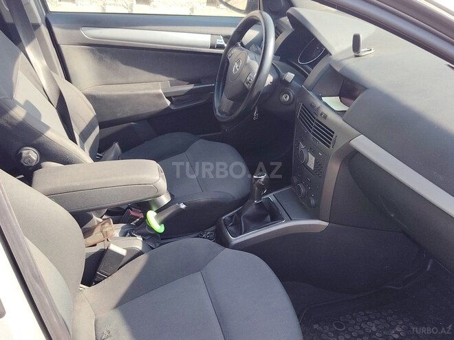 Opel Astra 2006, 224,000 km - 1.3 l - Gəncə