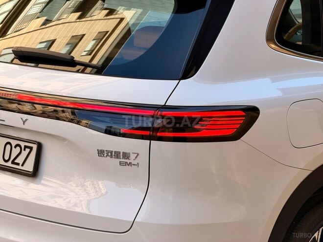Geely  2025, 7,000 km - 1.5 л - Bakı