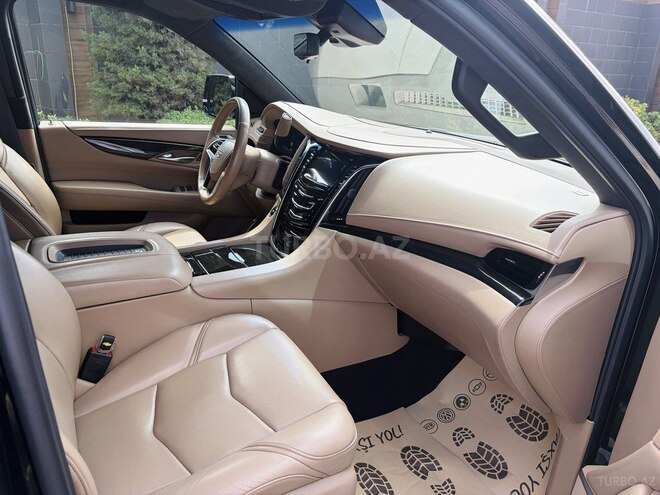 Cadillac Escalade 2019, 43,000 km - 6.2 l - Bakı