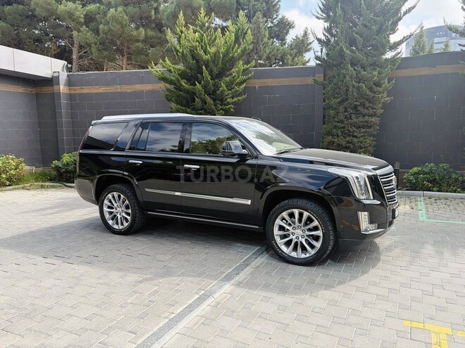 Cadillac Escalade 2019, 43,000 km - 6.2 l - Bakı
