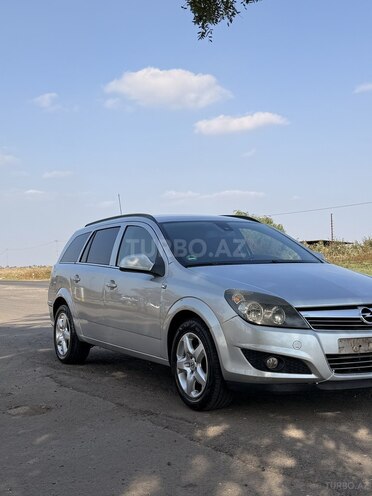 Opel Astra 2009, 390,000 km - 1.3 l - Cəlilabad
