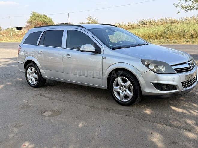 Opel Astra 2009, 390,000 km - 1.3 l - Cəlilabad