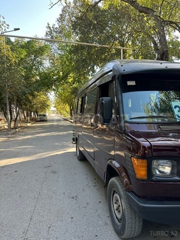 Mercedes 208 D 1993, 200,000 km - 2.5 l - Şirvan