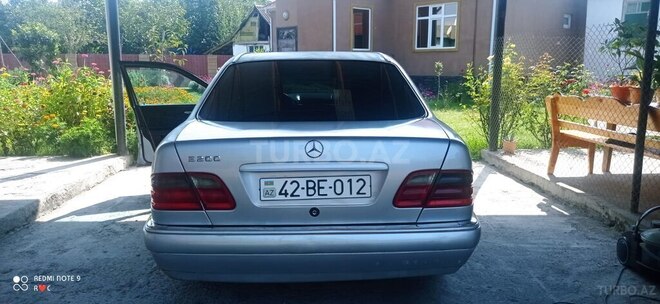Mercedes E 200 1996, 250,000 km - 2.0 л - Zaqatala