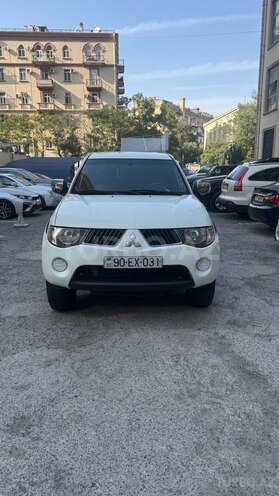 Mitsubishi L200 2008, 272,000 km - 2.5 l - Bakı
