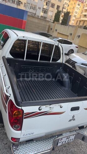 Mitsubishi L200 2008, 272,000 km - 2.5 l - Bakı