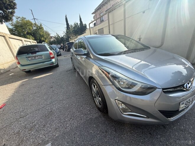 Hyundai Elantra 2015, 220,000 km - 1.8 л - Bakı