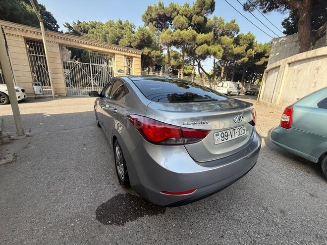 Hyundai Elantra 2015, 220,000 km - 1.8 л - Bakı