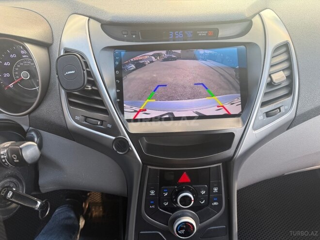 Hyundai Elantra 2015, 220,000 km - 1.8 л - Bakı