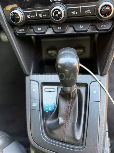 Hyundai Elantra 2019, 118,000 km - 1.6 л - Bakı