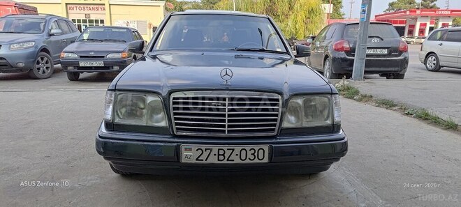Mercedes E 220 1994, 563,154 km - 2.2 л - Xudat