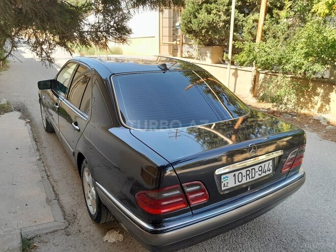 Mercedes E 300 1998, 300,000 km - 3.0 л - Bakı