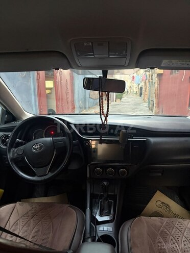 Toyota Corolla 2017, 186,000 km - 1.6 l - Bakı