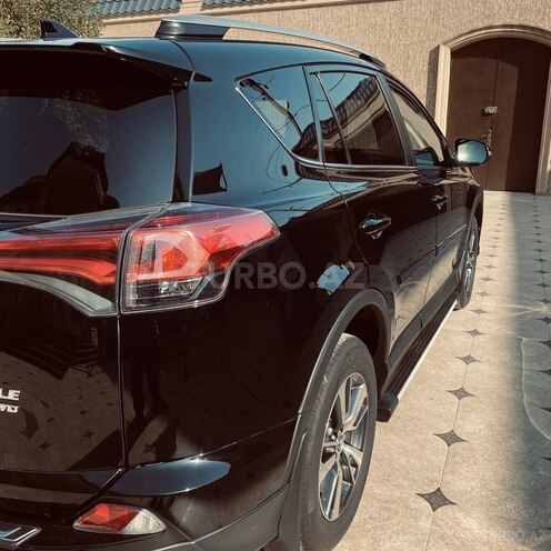 Toyota RAV4 2017, 190,000 km - 2.5 l - Gəncə
