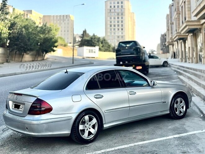Mercedes E 220 2004, 434,500 km - 2.2 l - Bakı