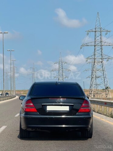 Mercedes E 220 2004, 352,471 km - 2.2 l - Bakı