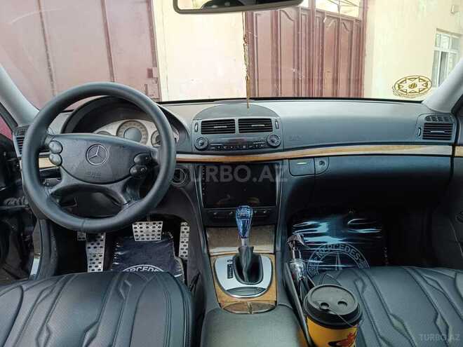 Mercedes E 220 2004, 352,471 km - 2.2 l - Bakı
