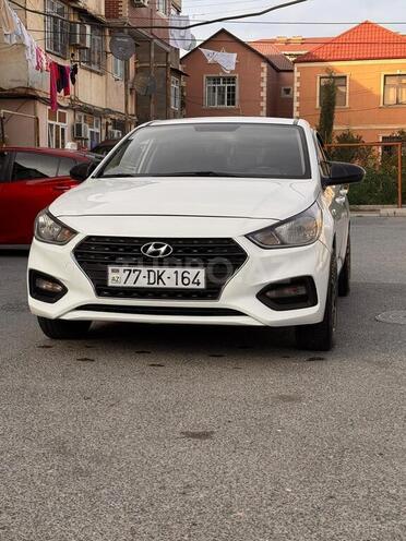 Hyundai Accent 2018, 319,447 km - 1.4 l - Bakı