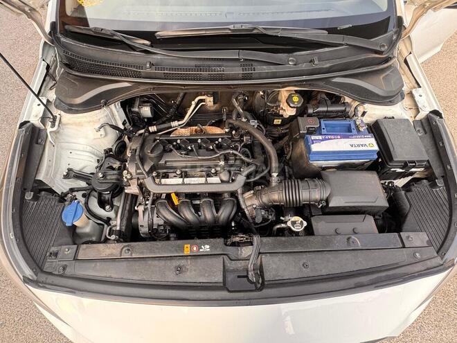 Hyundai Accent 2018, 319,447 km - 1.4 l - Bakı