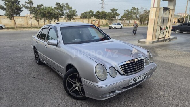 Mercedes E 280 2001, 267,046 km - 2.8 l - Sumqayıt