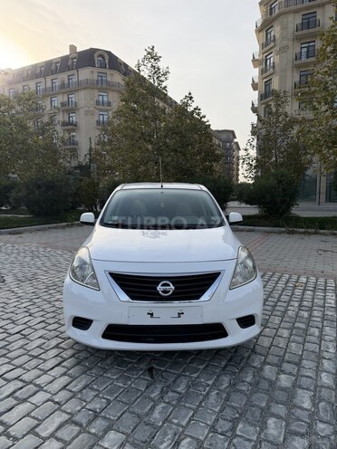 Nissan Sunny 2013, 227,951 km - 1.5 l - Bakı