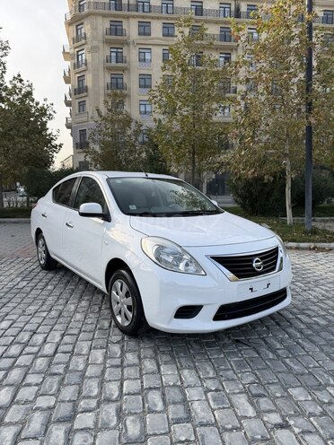 Nissan Sunny 2013, 227,951 km - 1.5 l - Bakı
