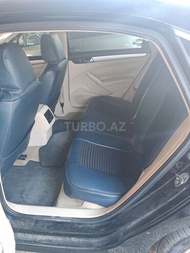 Volkswagen Passat 2013, 233,422 km - 2.5 л - Sumqayıt