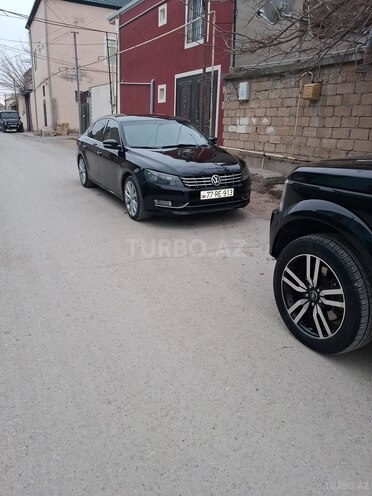 Volkswagen Passat 2013, 233,422 km - 2.5 л - Sumqayıt