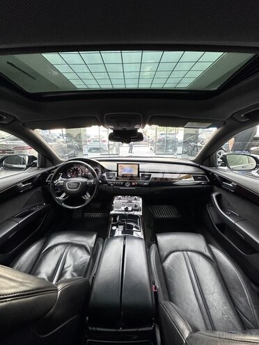 Audi A8 2015, 189,000 km - 4.0 l - Bakı