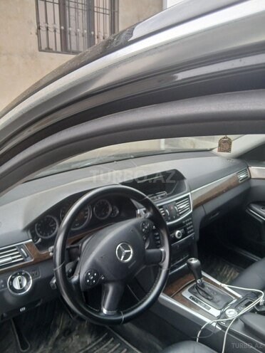 Mercedes E 220 2009, 300,000 km - 2.1 l - Bakı