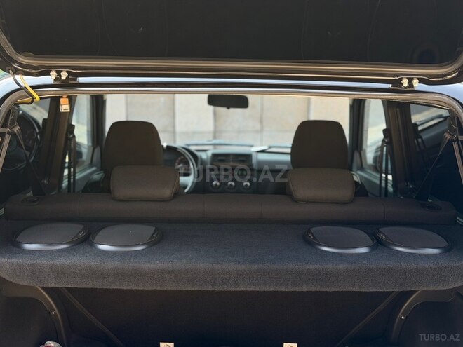 LADA (VAZ) Niva 2025, 22,000 km - 1.7 l - Gəncə