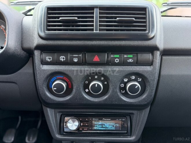 LADA (VAZ) Niva 2025, 22,000 km - 1.7 l - Gəncə