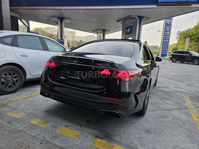 Mercedes E 300 e 4MATIC 2023, 46,700 km - 2.0 l - Bakı
