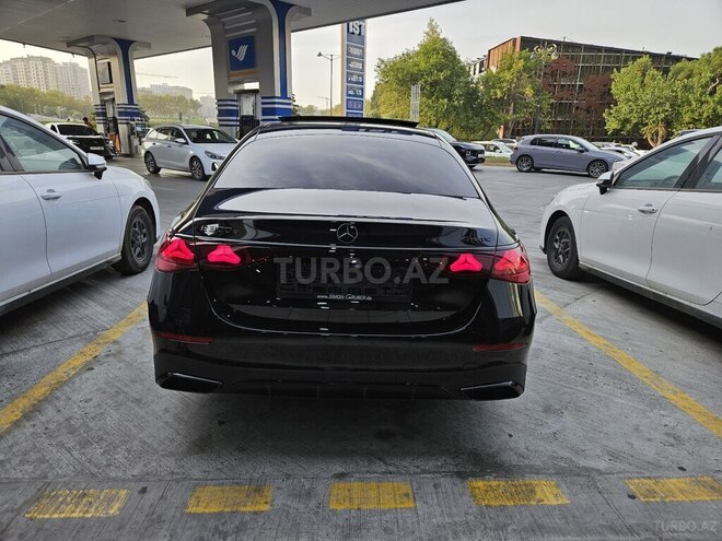 Mercedes E 300 e 4MATIC 2023, 46,700 km - 2.0 l - Bakı