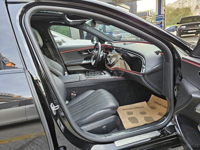 Mercedes E 300 e 4MATIC 2023, 46,700 km - 2.0 l - Bakı