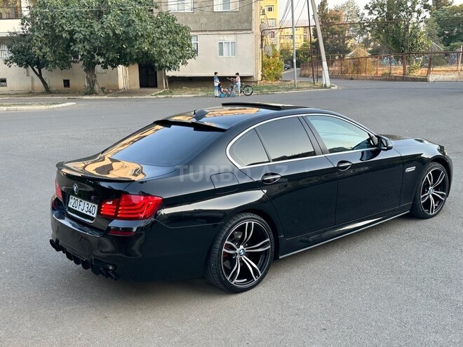 BMW 528 2015, 288,000 km - 2.0 л - Gəncə