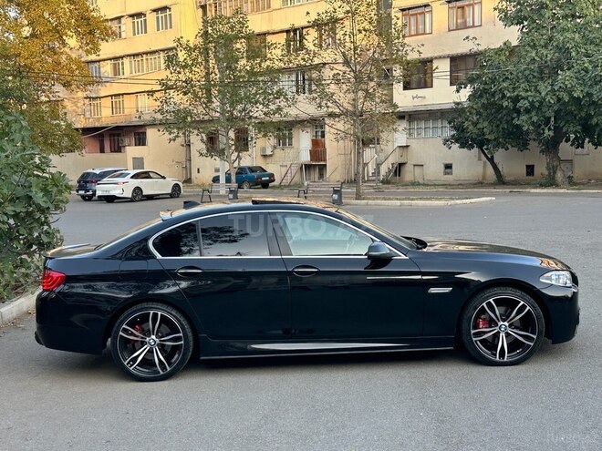 BMW 528 2015, 288,000 km - 2.0 л - Gəncə