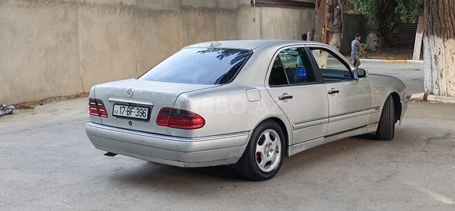Mercedes E 280 1996, 274,550 km - 2.8 l - Sumqayıt