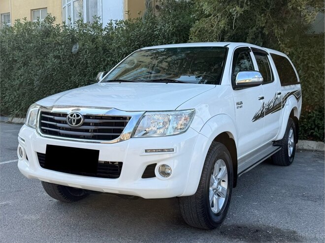Toyota Hilux 2013, 98,200 km - 2.7 l - Bakı