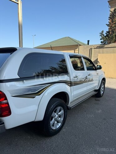Toyota Hilux 2013, 98,200 km - 2.7 l - Bakı
