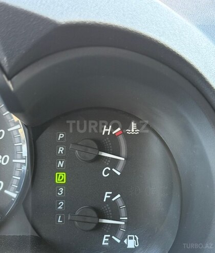 Toyota Hilux 2013, 98,200 km - 2.7 l - Bakı