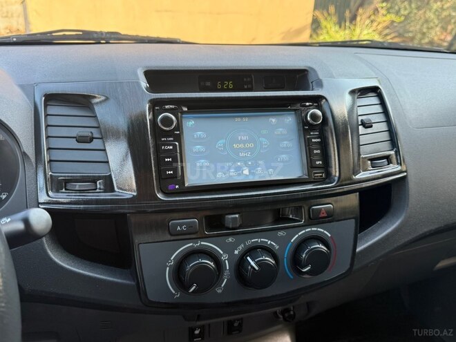 Toyota Hilux 2013, 98,200 km - 2.7 l - Bakı