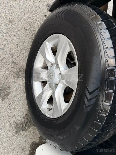 Toyota Land Cruiser Prado 2014, 259,000 km - 2.7 л - Bərdə