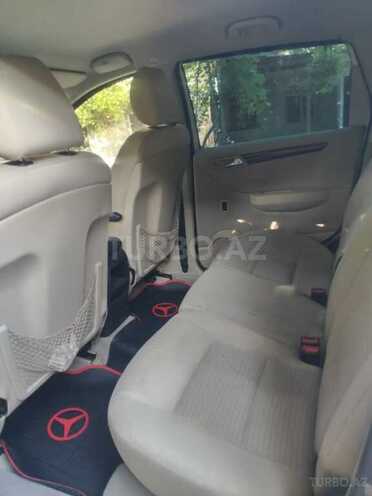 Mercedes B 170 2008, 250,000 km - 1.7 л - Qax