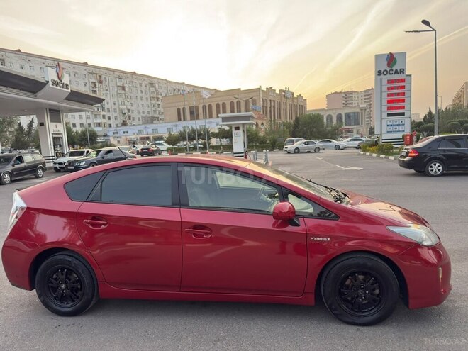 Toyota Prius 2014, 320,000 km - 1.8 l - Sumqayıt