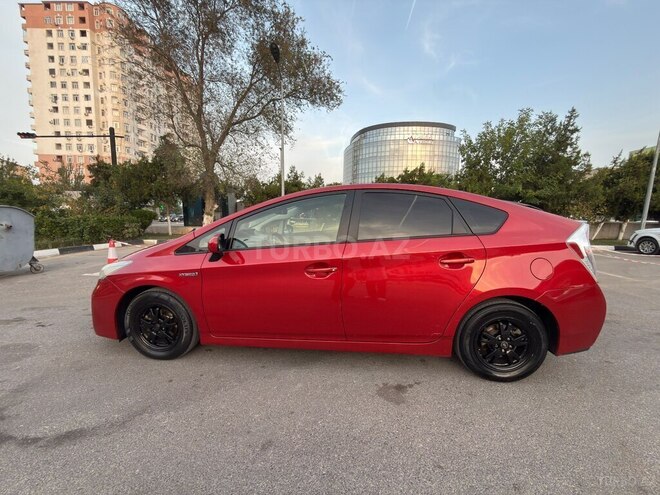 Toyota Prius 2014, 320,000 km - 1.8 l - Sumqayıt