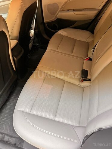 Hyundai Elantra 2019, 121,000 km - 2.0 l - Bakı